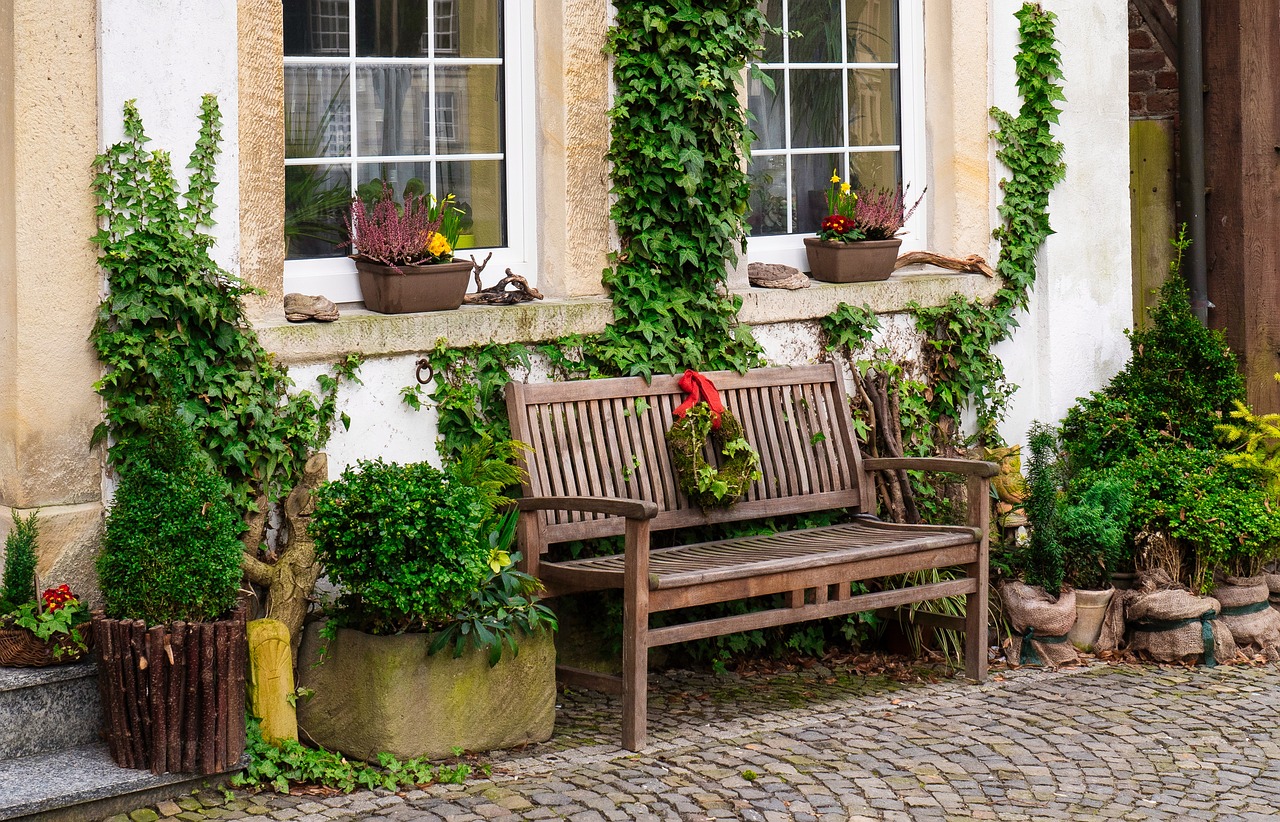 Exploring Garden Buildings: From Wooden Annexes to Sustainable Designs